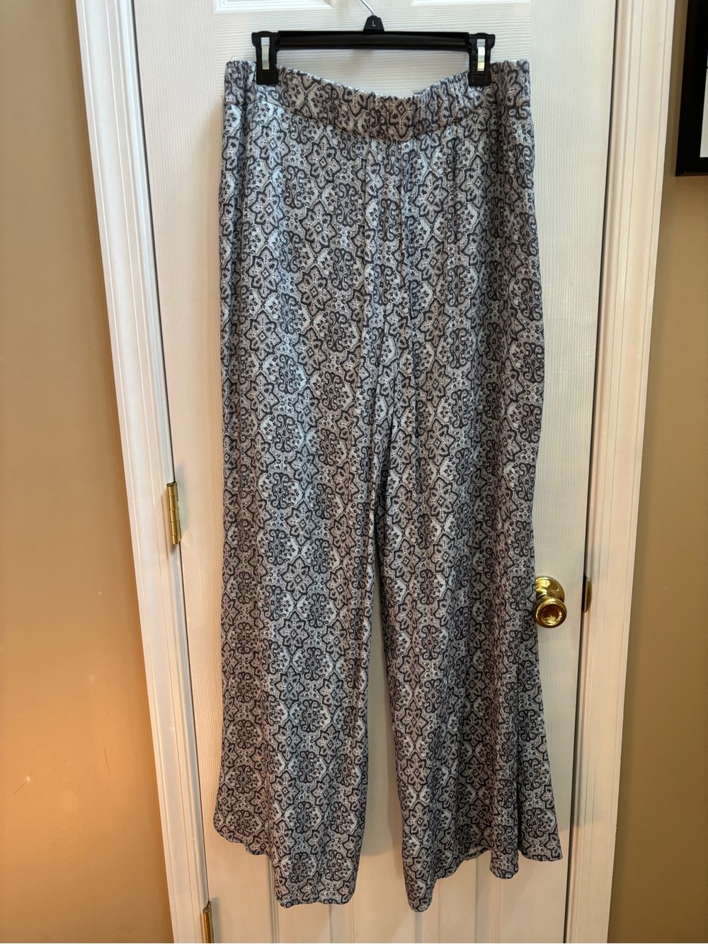 Wonderly Woman’s Blue & White Lined Wide Leg Palazzo Pants, Size XL, NWOT - Picture 5 of 6
